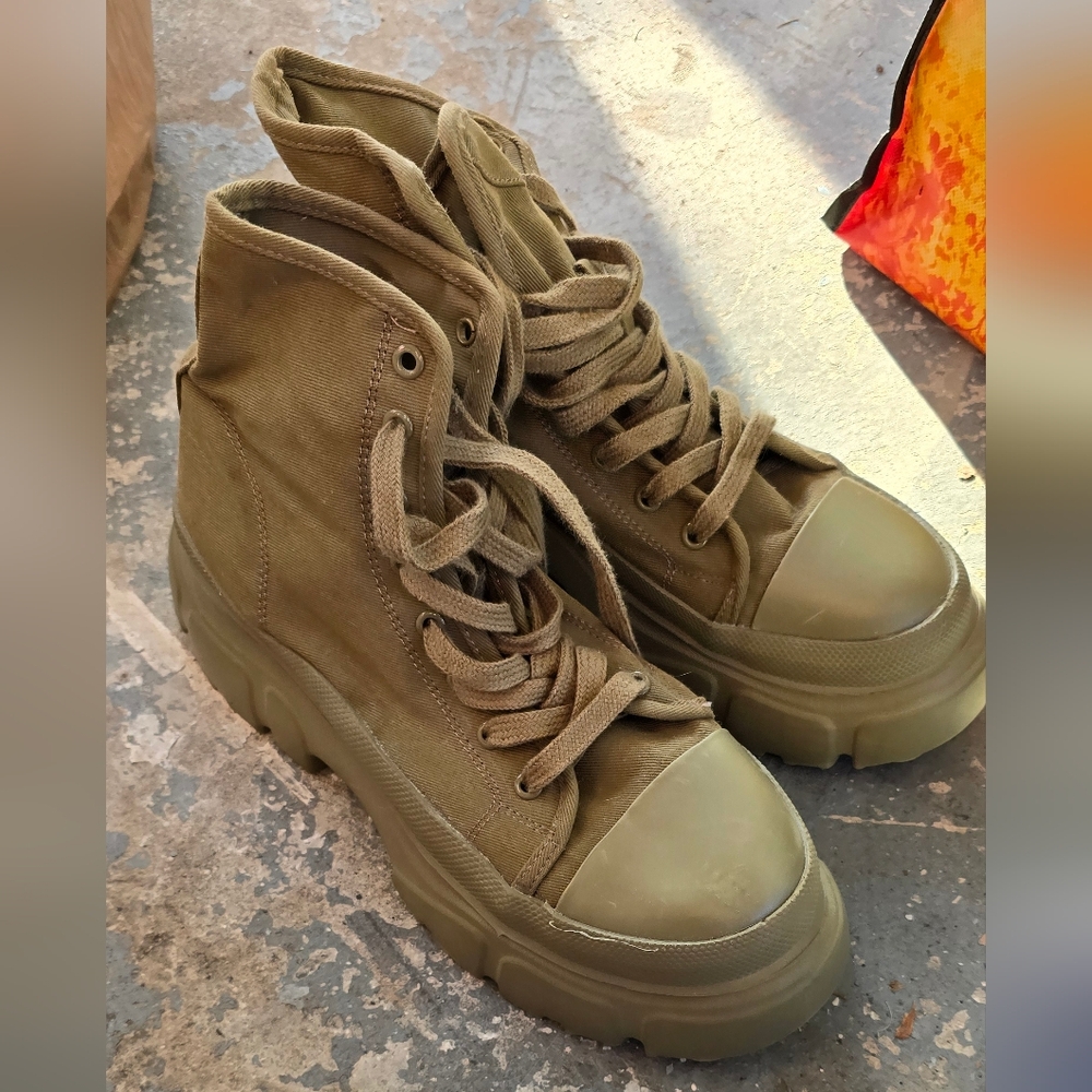 Zara Lug Sole Chunky Sneakers Boots